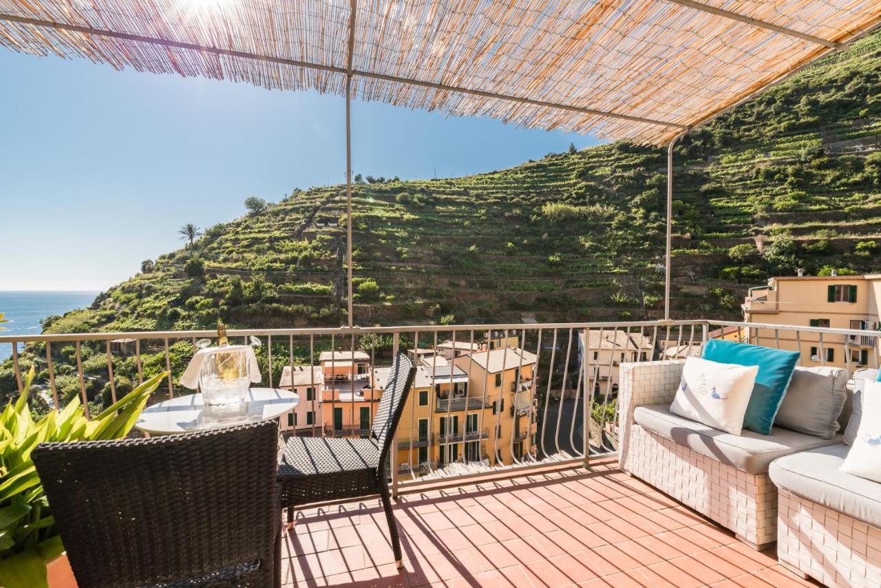 La Torretta Lodge Манарола Экстерьер фото