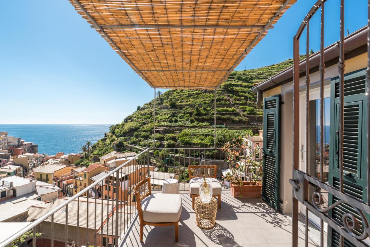 La Torretta Lodge Манарола Экстерьер фото