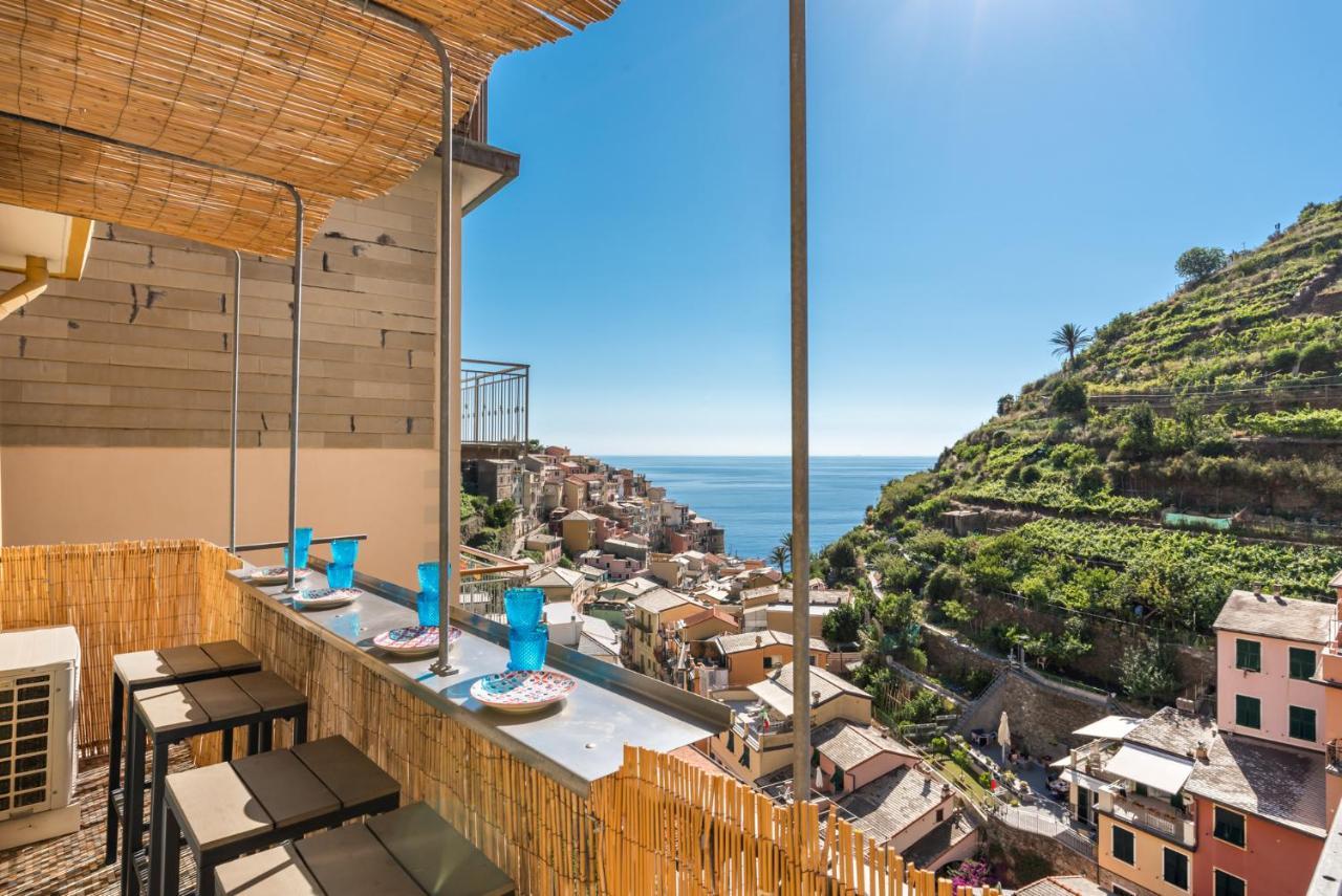 La Torretta Lodge Манарола Экстерьер фото